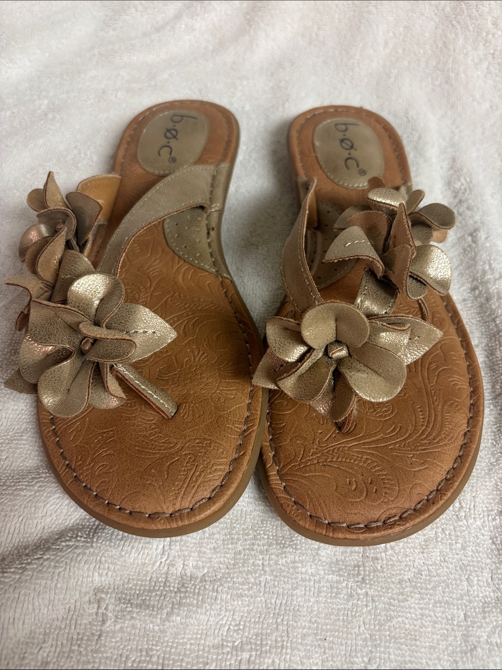b.o.c. Tan and Gold Floral Toe-Post Sandals